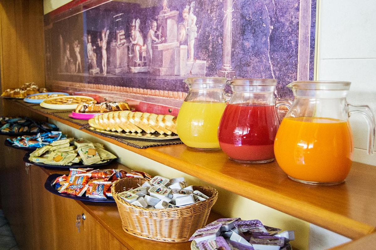 Hotel Piccolo Sogno Pompei Bagian luar foto