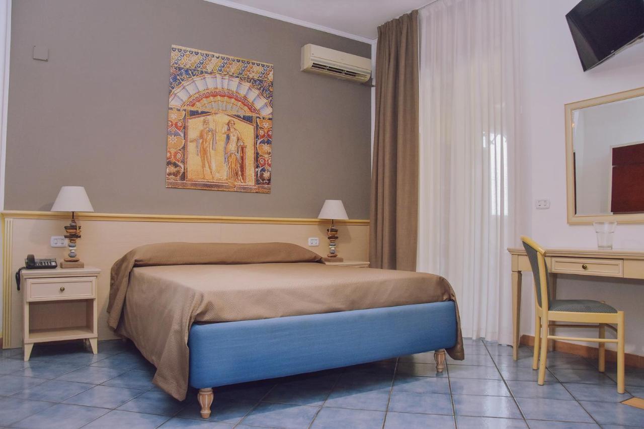 Hotel Piccolo Sogno Pompei Bagian luar foto