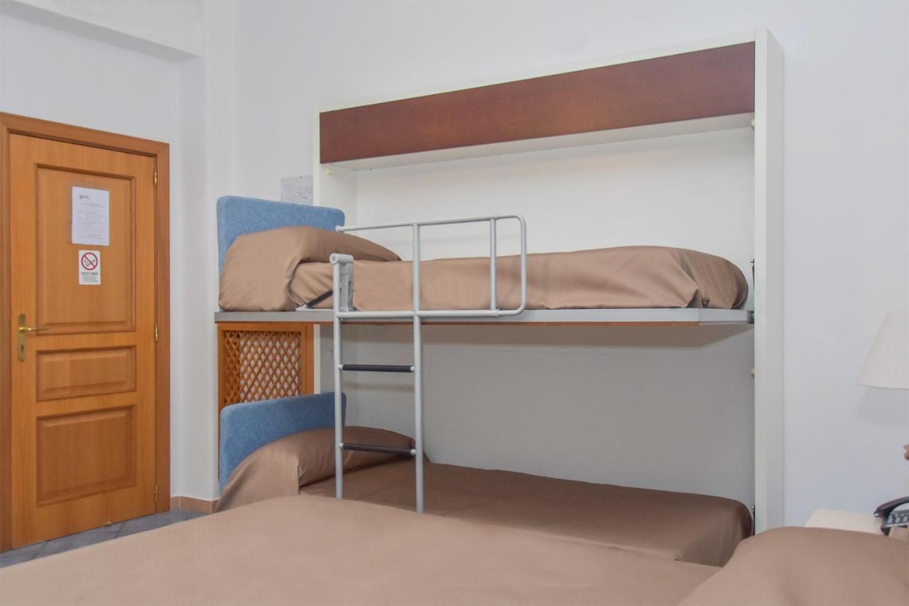Hotel Piccolo Sogno Pompei Bagian luar foto