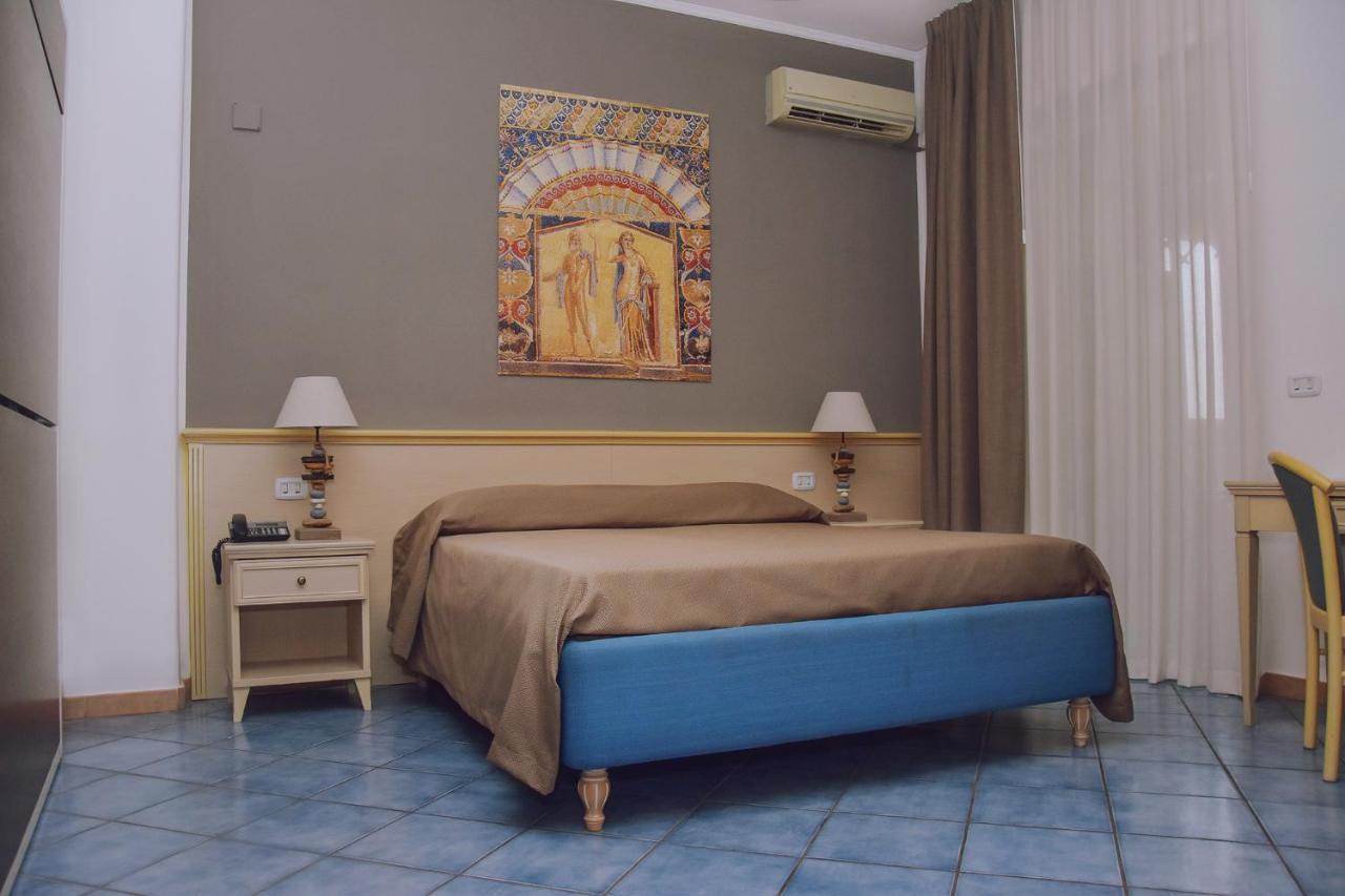 Hotel Piccolo Sogno Pompei Bagian luar foto