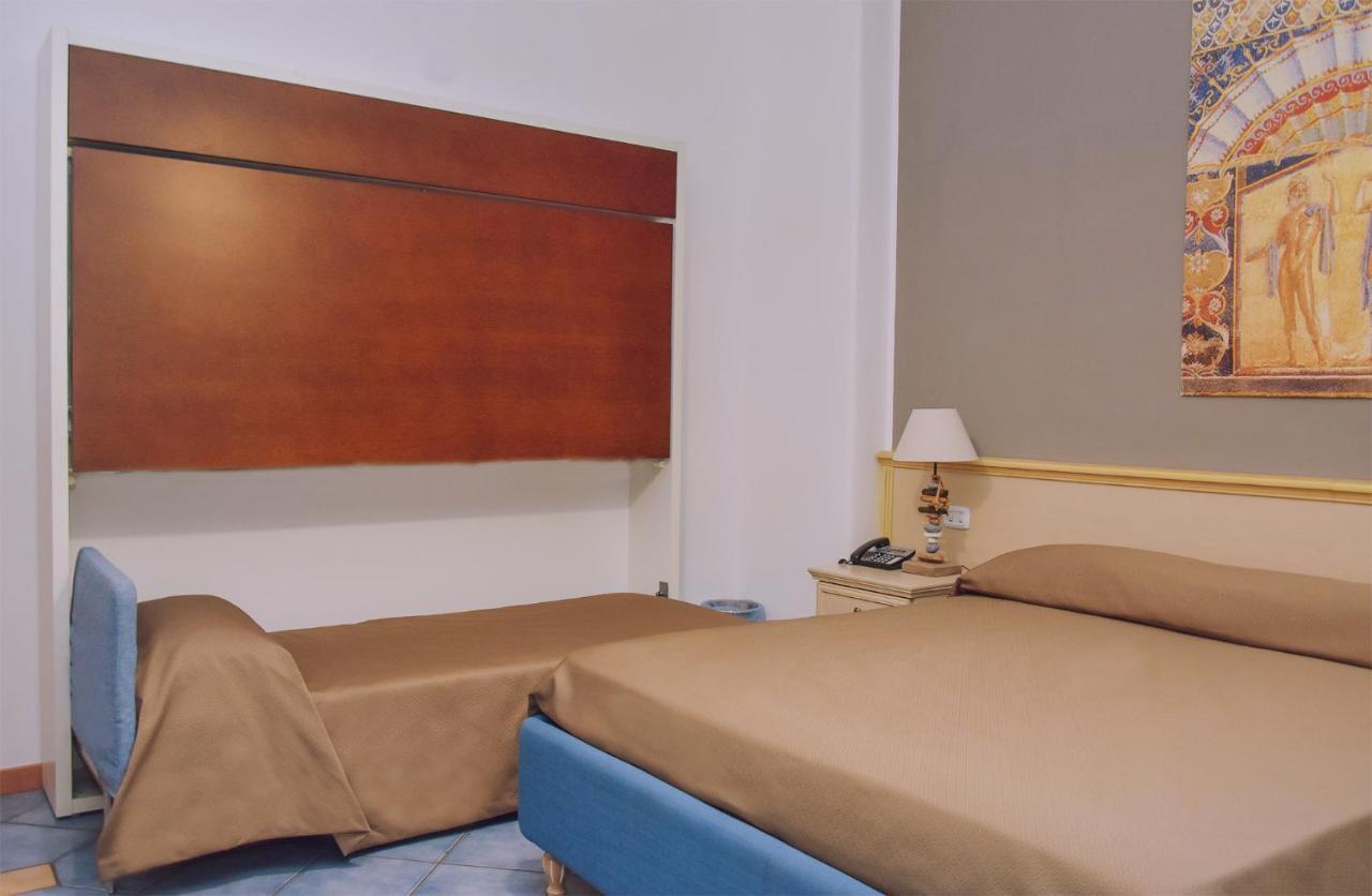 Hotel Piccolo Sogno Pompei Bagian luar foto
