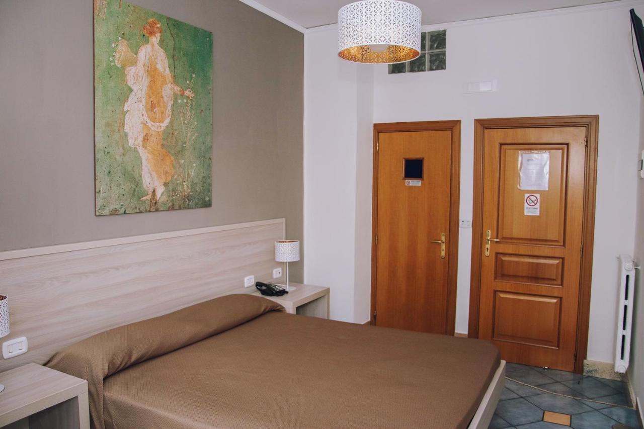 Hotel Piccolo Sogno Pompei Bagian luar foto