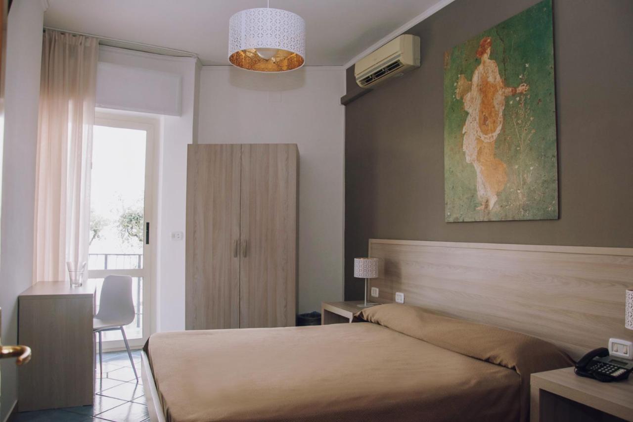 Hotel Piccolo Sogno Pompei Bagian luar foto