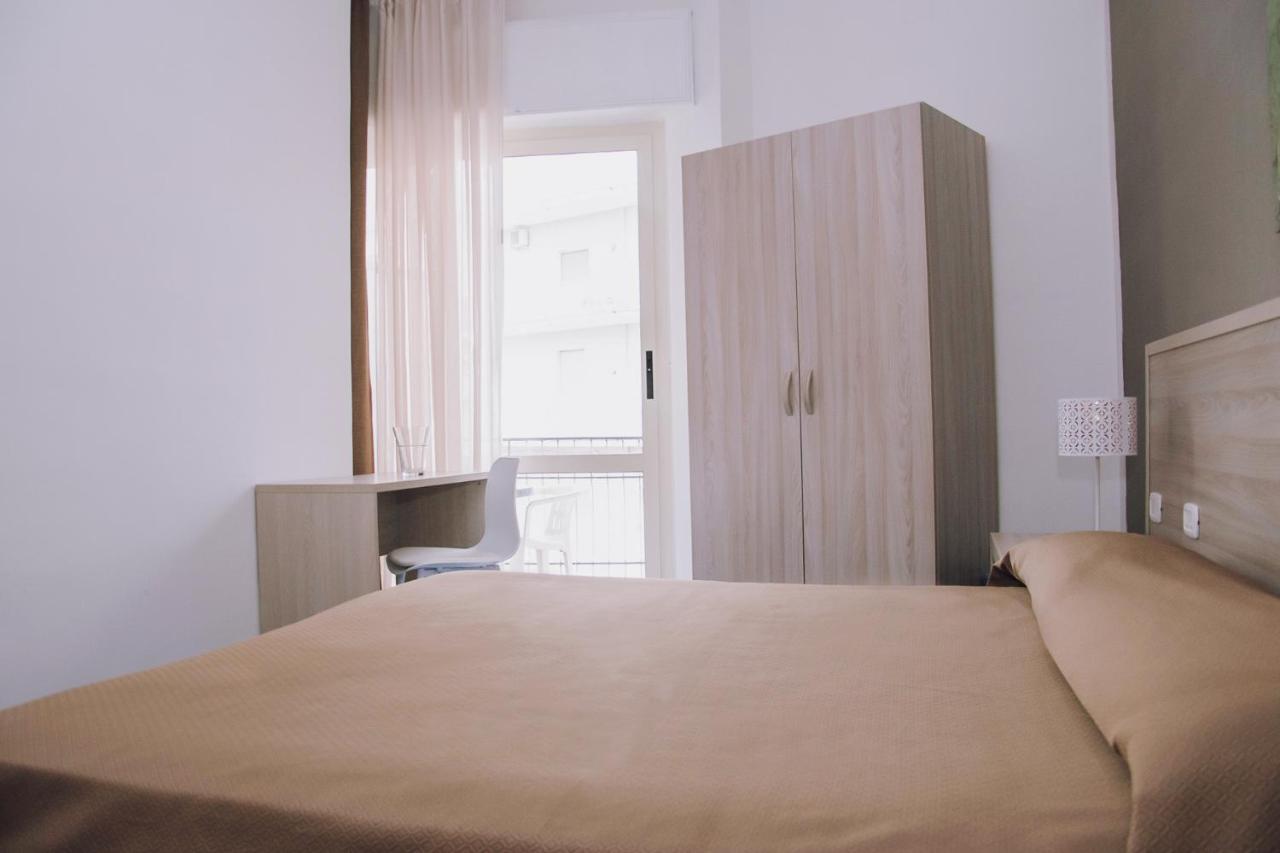 Hotel Piccolo Sogno Pompei Bagian luar foto