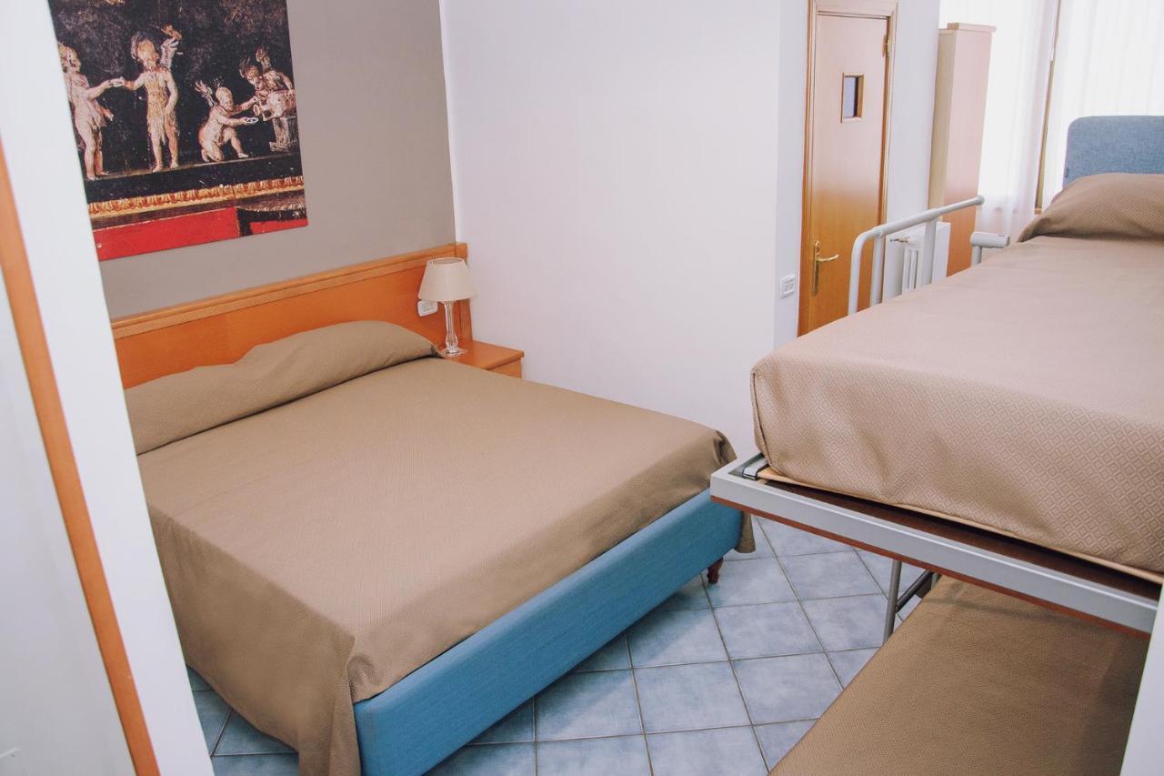 Hotel Piccolo Sogno Pompei Bagian luar foto