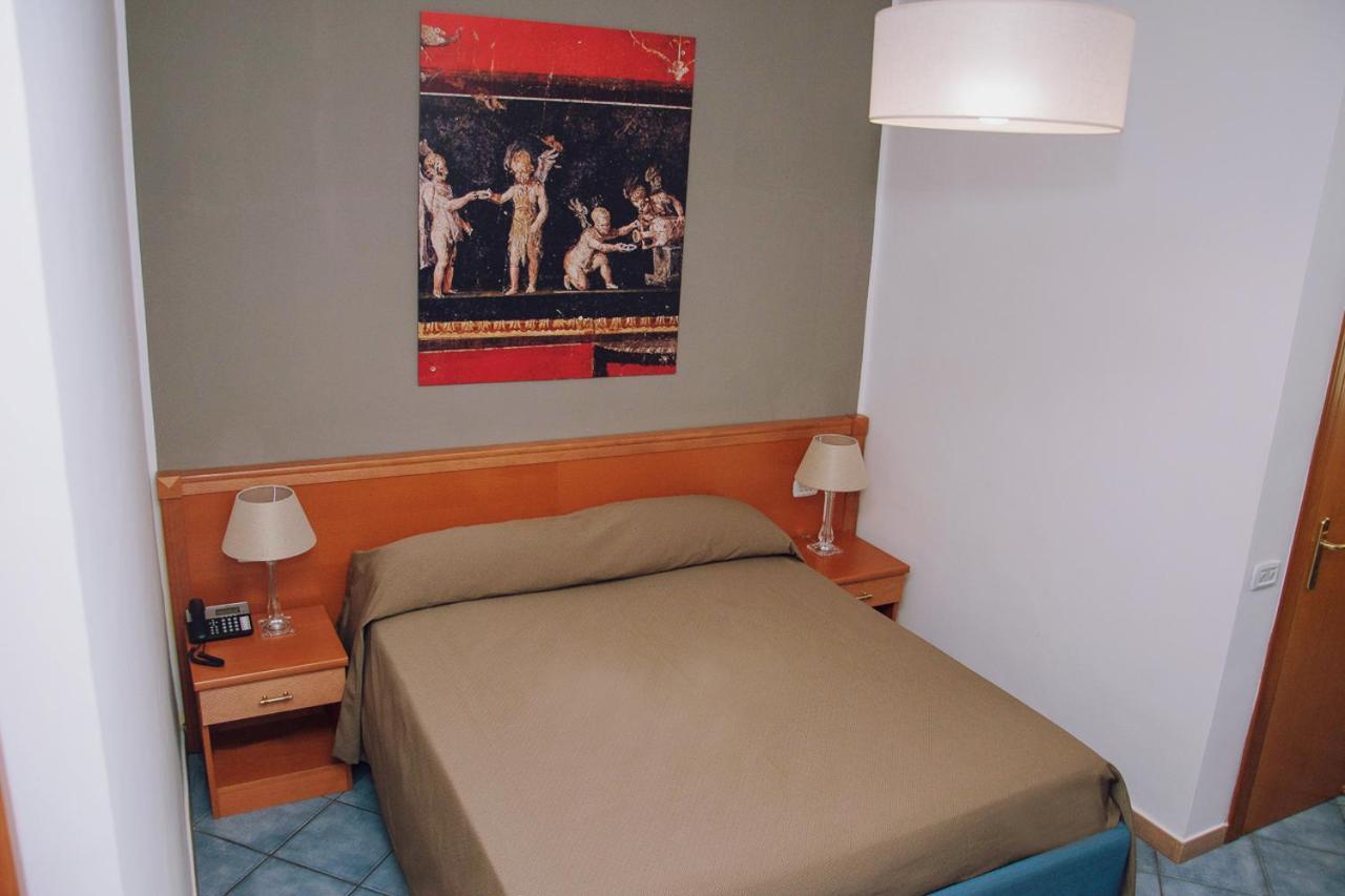 Hotel Piccolo Sogno Pompei Bagian luar foto
